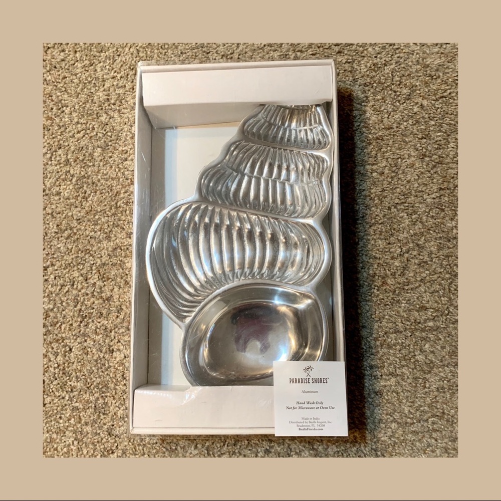 Paradise Shores Aluminum Shell Serving Dish